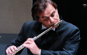 Read more about the article 바이올린 소나타를 플루트로 연주하면?