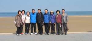 Read more about the article 옛친구들, 해변에 섰습니다.