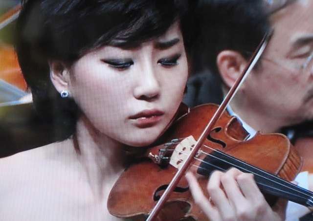 Read more about the article 신아라 연주, 브르흐협주곡을 들었습니다.