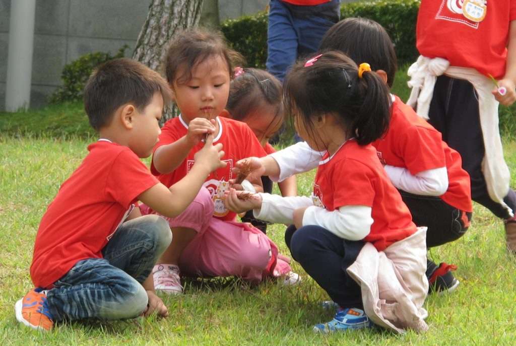 Read more about the article 어린이들은 천진란만 합니다.