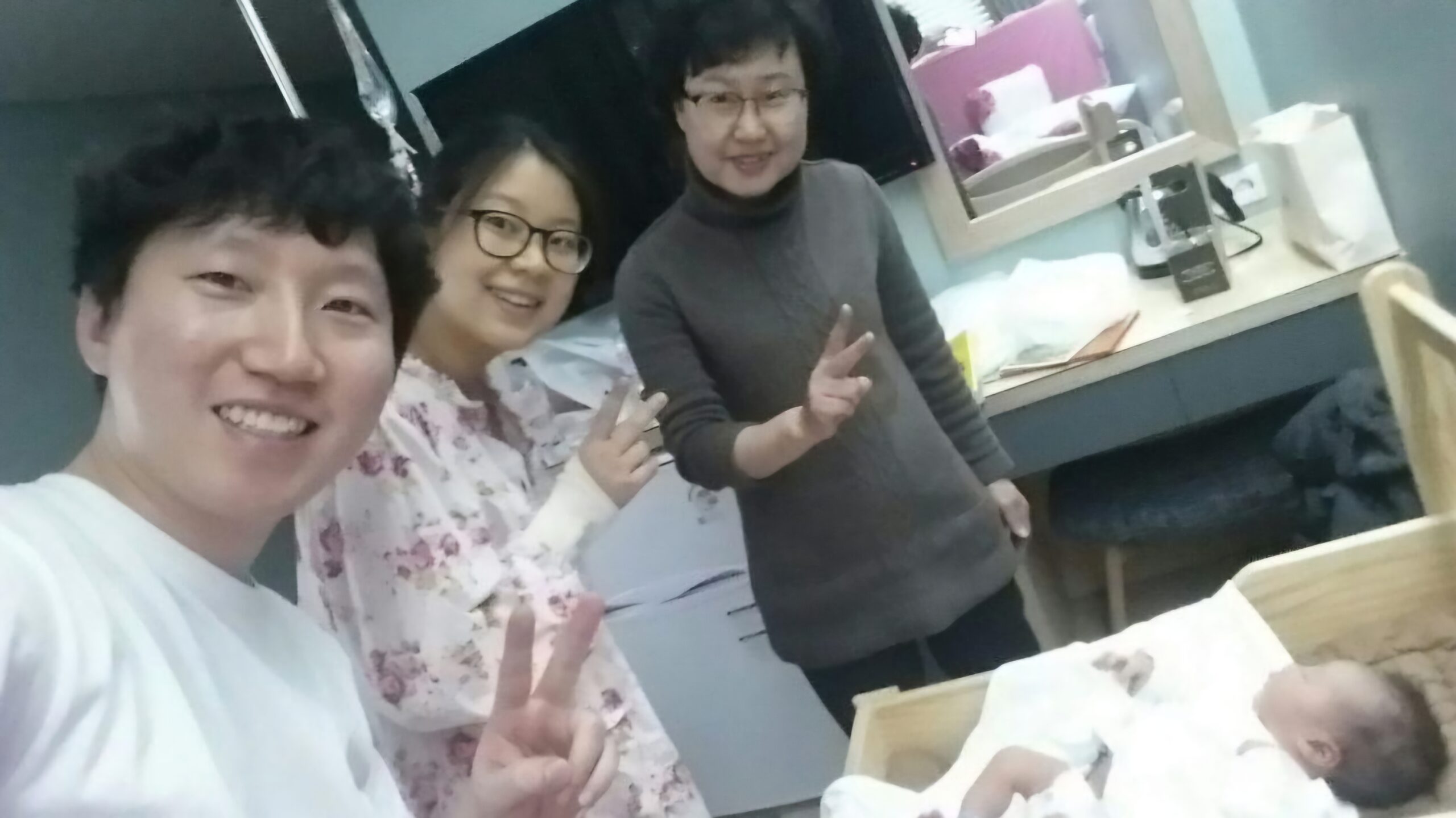 Read more about the article 딸이 외손자를 낳았습니다