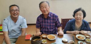 Read more about the article 김윤철 교장님 뵈었습니다.