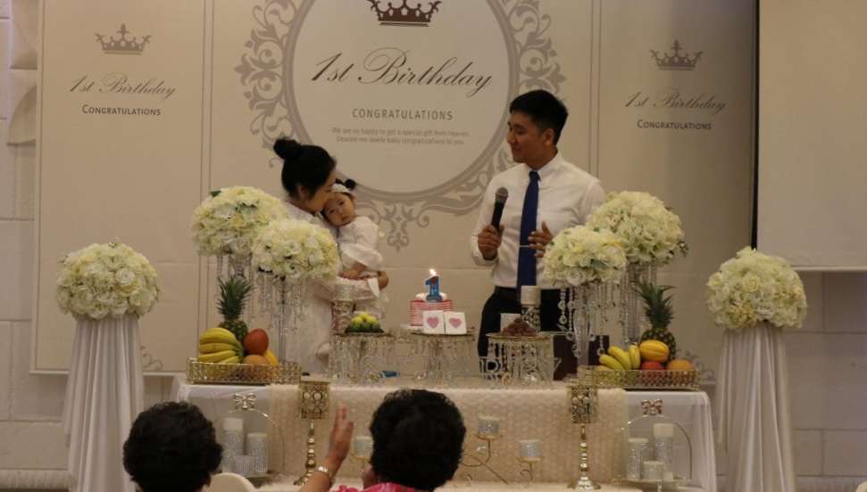 Read more about the article 손녀 첫돌에 온 가족이 모였습니다.